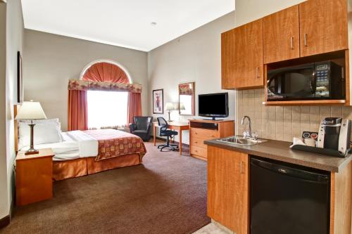 Canalta Rocky Mountain House – Photos 5
