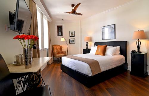 Hotel St. Michel Image