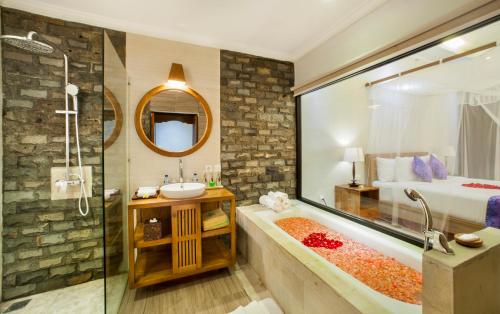 Een badkamer bij Puri Pandawa Resort