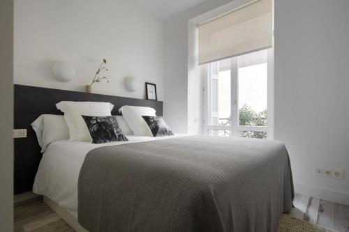 Posteľ alebo postele v izbe v ubytovaní Concha Bay 3 by FeelFree Rentals