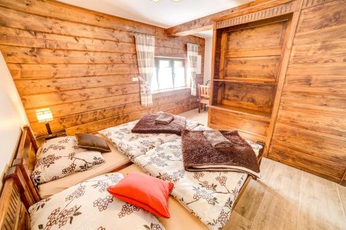Posteľ alebo postele v izbe v ubytovaní Solny - Resort w Bieszczadach