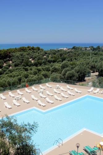 Πισίνα στο ή κοντά στο Albergo 2 Pini