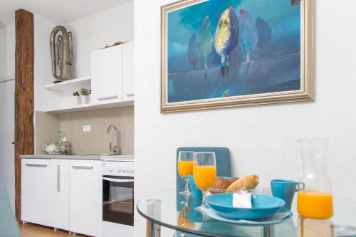 Kuchyň nebo kuchyňský kout v ubytování Villa Tajna