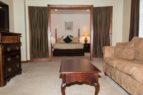 Missouri Athletic Club Image