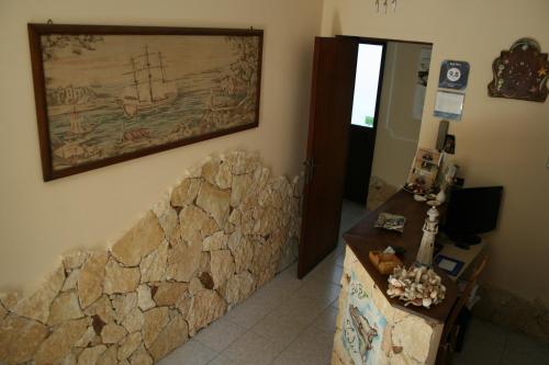 A television and/or entertainment centre at B&B Tifeo