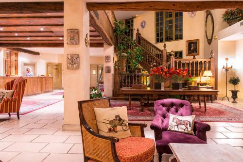 Un lugar para sentarse en Le Manoir de Gressy