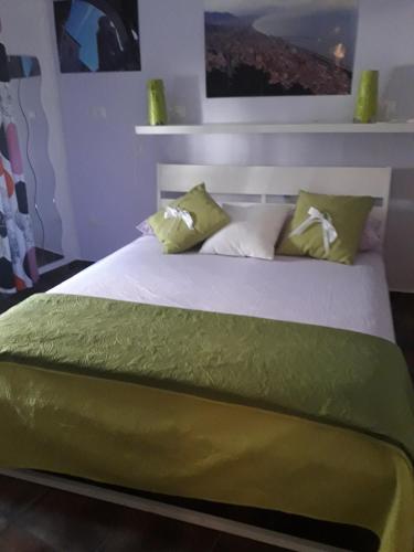 Katil atau katil-katil dalam bilik di Michael's House B&B