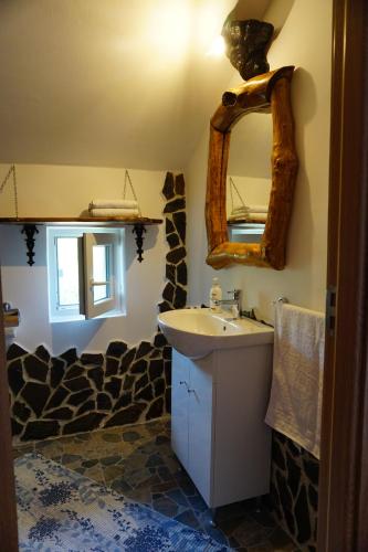 Koupelna v ubytování Casa Vlad