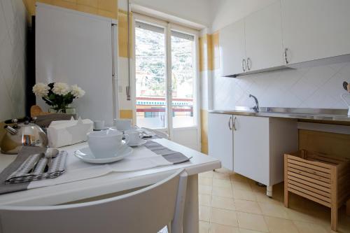 Cucina o angolo cottura di Angelina Apartments Amalfi Coast
