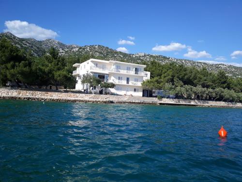 Apartments and Rooms Kod Mate