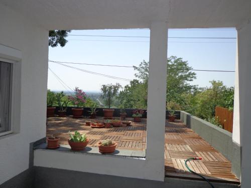 Balkoni atau teres di Éva Apartman