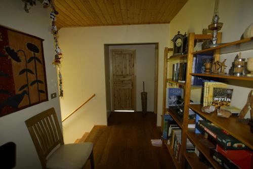 Die Bibliothek in der Pension