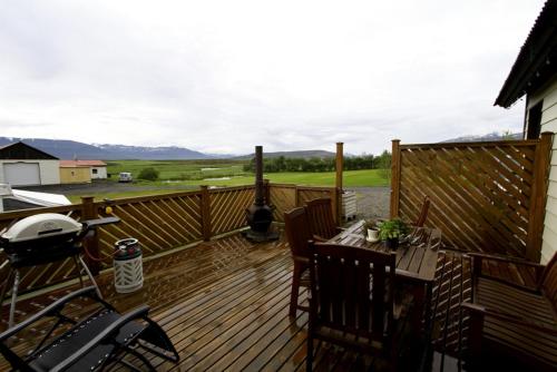 Ein allgemeiner Bergblick oder ein Berglick von der Pension aus