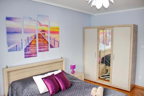 Foto Kristi Lux Apartment Center Free Parking Fast WiFi 1