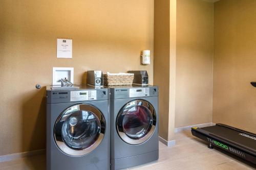 Φωτογραφία από το άλμπουμ του Cobblestone Hotel & Suites - Harborcreek σε Erie
