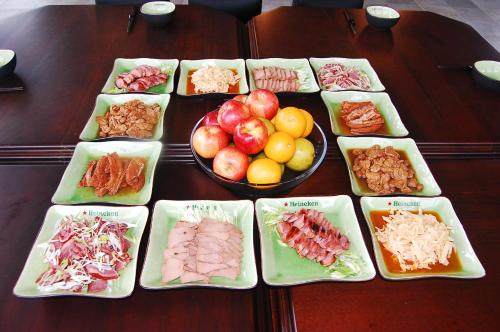 Mad i den private indkvartering eller i nærheden