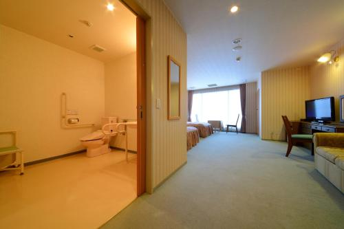 Μια τηλεόραση ή/και κέντρο ψυχαγωγίας στο Hotel Grand Mer Sankaiso