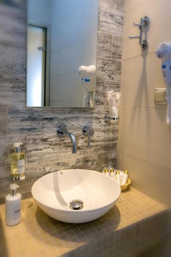 Gallery image of Lobelia Luxury Suites in Chrysi Ammoudia