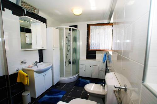 Un baño de Apartment Olive Groove