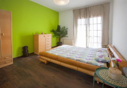 Postel nebo postele na pokoji v ubytování Casa Anton - Villa ideal familias y grupos grandes, piscina privada