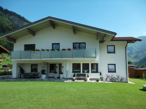 Nespecifikovaný výhled na hory nebo výhled na hory při pohledu z apartmánu