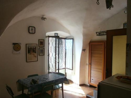 Foto dalla galleria di Risorgimento Apartment a Cipressa