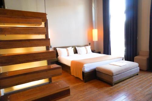 Katil atau katil-katil dalam bilik di Le Louvre Hotel & Spa