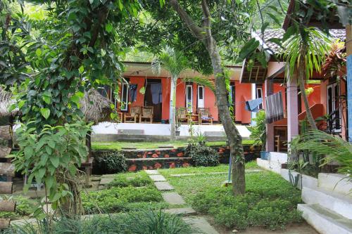 Gallery image of Roy Homestay in Kuta Lombok