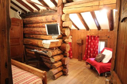 TV a/nebo společenská místnost v ubytování Stadel Soussun