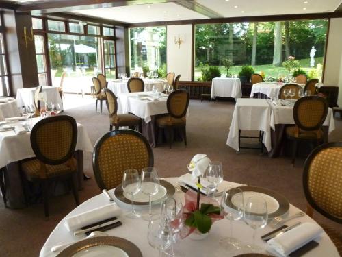 Restaurace v ubytování Hostellerie Du Royal Lieu
