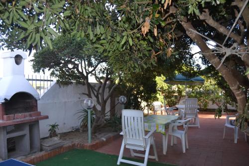 Κήπος έξω από το Miramare struttura sulla spiaggia