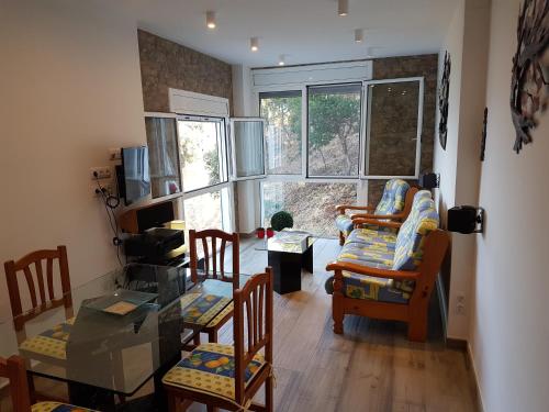 TV a/nebo společenská místnost v ubytování Salions Apartment