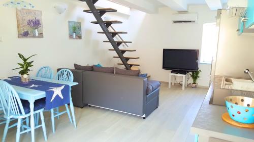 TV a/nebo společenská místnost v ubytování Apartment Vrbenka