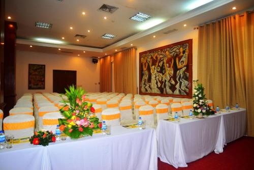 Zona business o sala de conferencias en Central Hotel