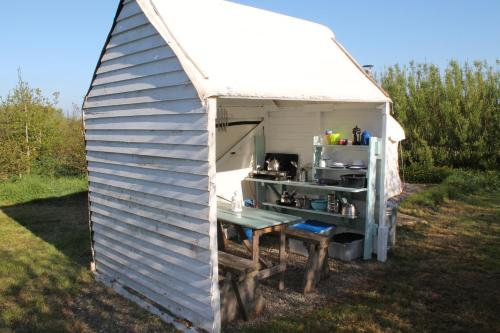 Φωτογραφία από το άλμπουμ του Mill Haven Place Glamping-yurt 1 σε Talbenny