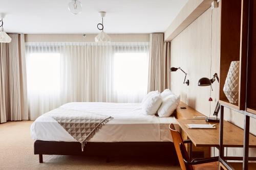 Katil atau katil-katil dalam bilik di Good Hotel London