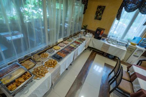 Afbeelding uit fotogalerij van Hotel Luxor in Lozenets