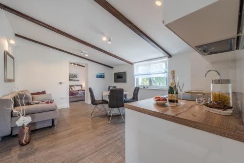 Apartments Ena