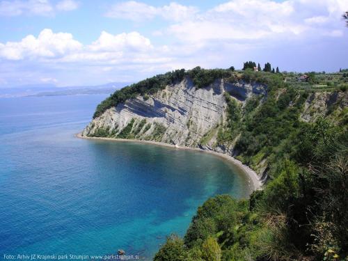 Hotel Cliff Belvedere — Beach