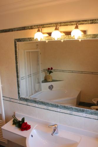Bagno di Villa Martha Vintage Hotel-B&B