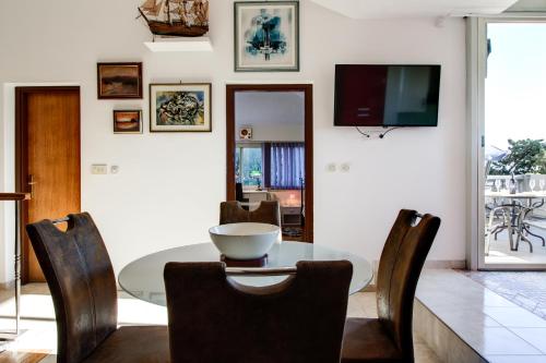 Apartment near sandy Firule Beach