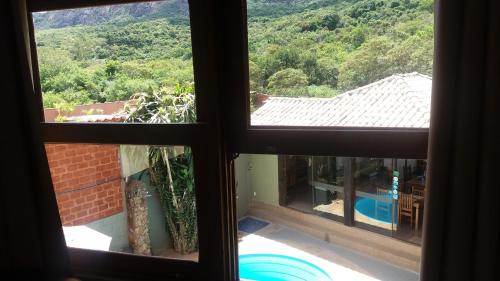 Pemandangan gunung umum atau pemandangan gunung yang diambil dari inn ini