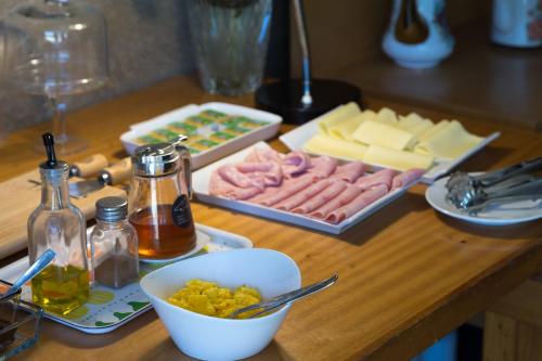 Mad på landstedet eller i nærheden