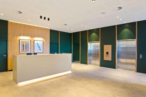 Mantra Hotel at Sydney Airport Image