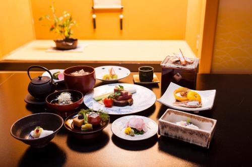 Φαγητό σε αυτό το ryokan ή κάπου εκεί κοντά