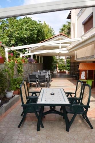 Gallery image of Elli Maria in Limenas