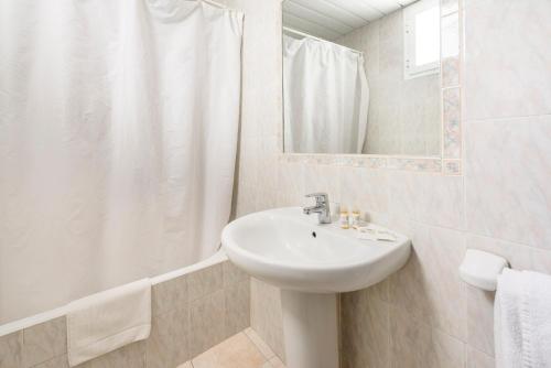 Een badkamer bij Hotel Florencio Ibiza