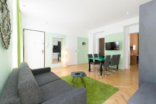 Телевизор и/или развлекательный центр в Vienna Stay Apartments Pezzl 1170