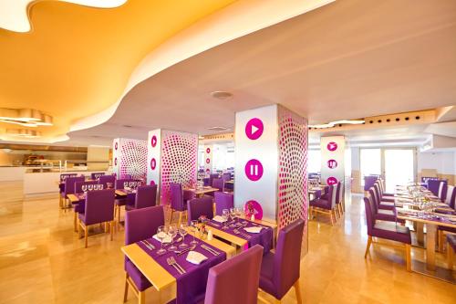 Restoran või mõni muu söögikoht majutusasutuses Indico Rock Hotel Mallorca - Adults Only