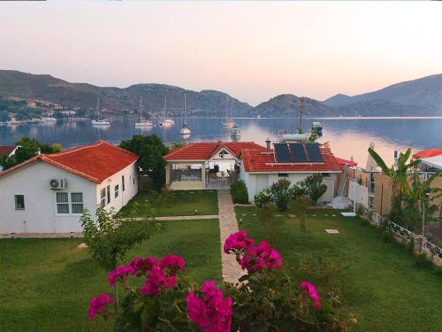 Gallery image of Beyaz İskele Hotel & Restaurant in Selimiye